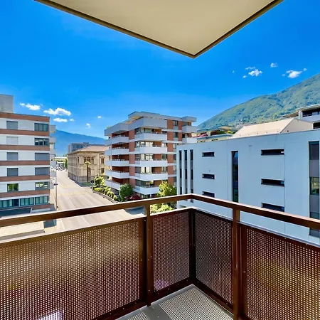 Place Locarno