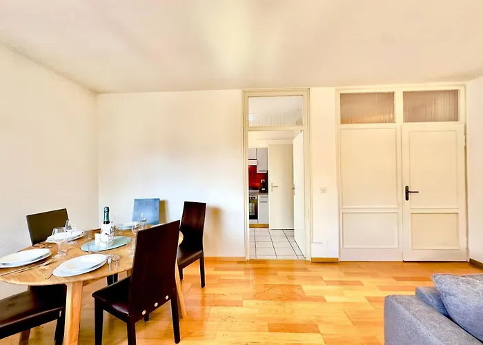 Imbarcadero - Happy * Locarno